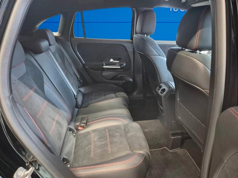 MERCEDES GLA (H247) GLA 200 Automatic ...