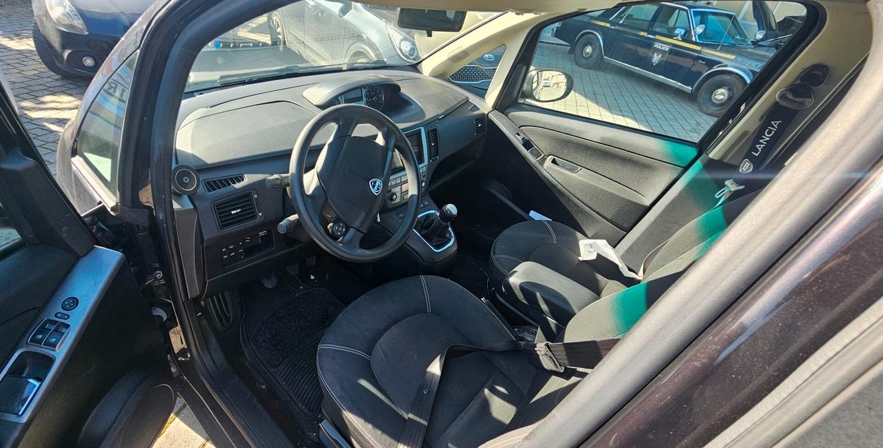 Alfa Romeo 159 2.4 JTDm 200 CV Sportwagon Distinctive Q-Tronic