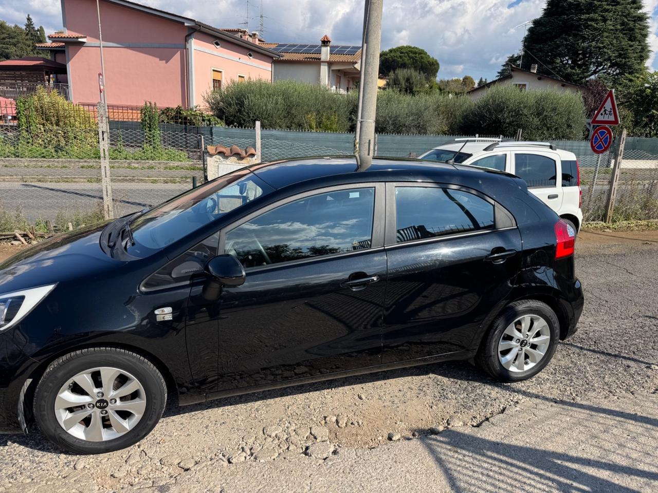 Kia Rio 1.1 CRDi 5p. Active NEOPATENTATI