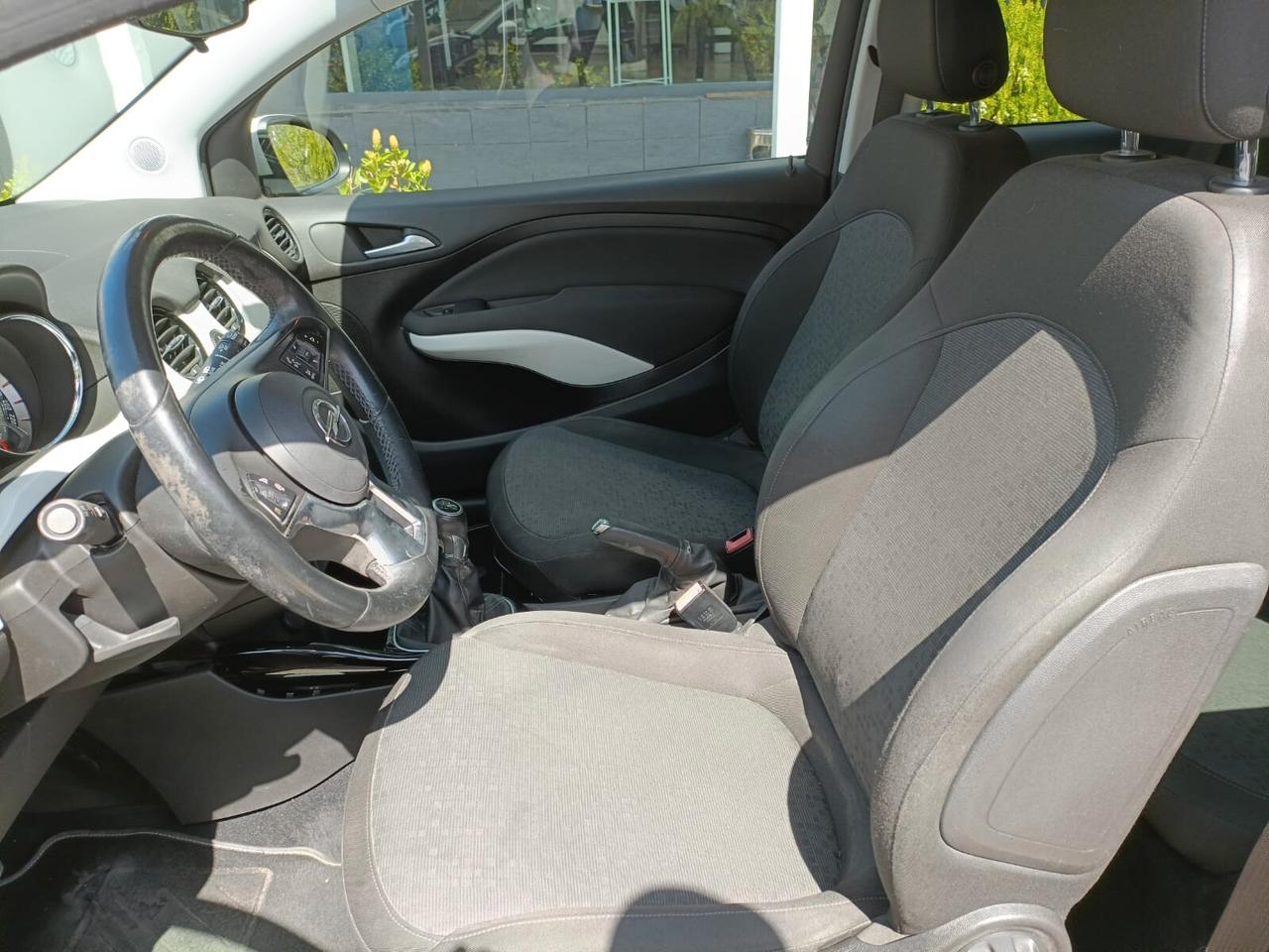 Opel Adam 1.2 70 CV Glam