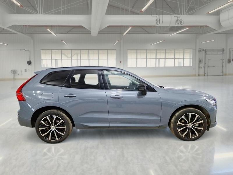 VOLVO XC60 B4 D AWD automatico Plus Dark