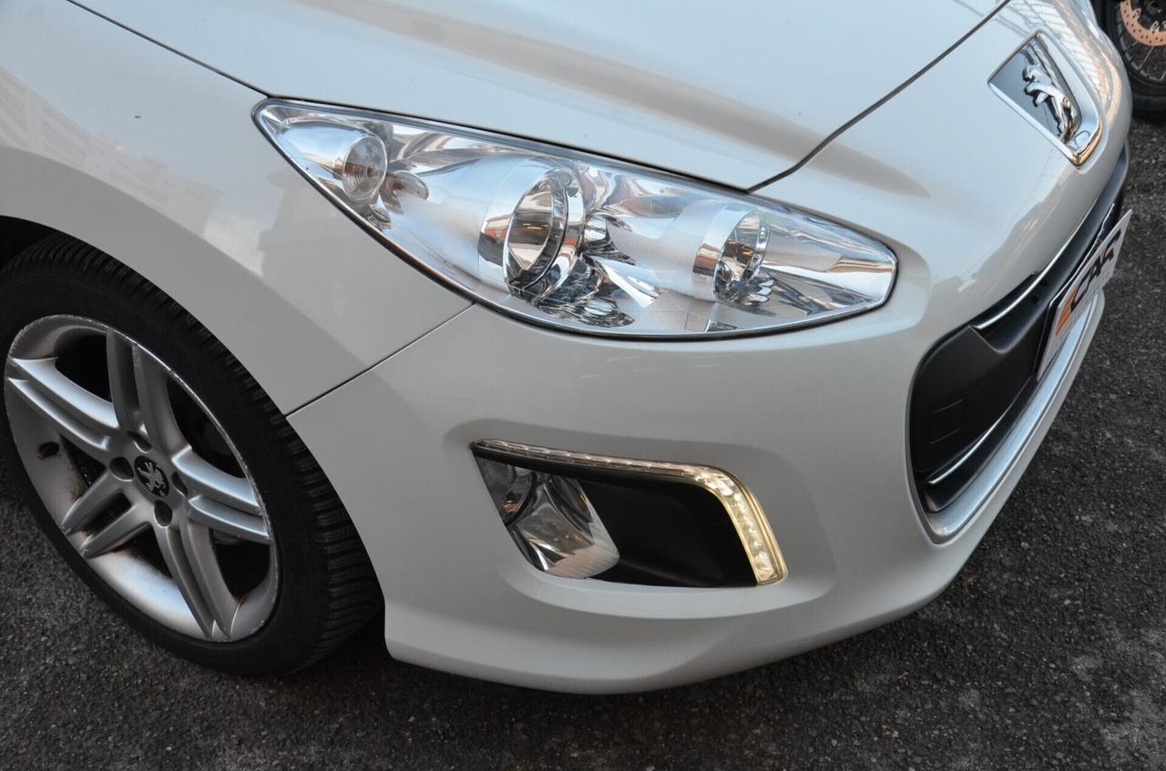 Peugeot 308 1.6 e-HDi 112CV Stop&Start CC Allure