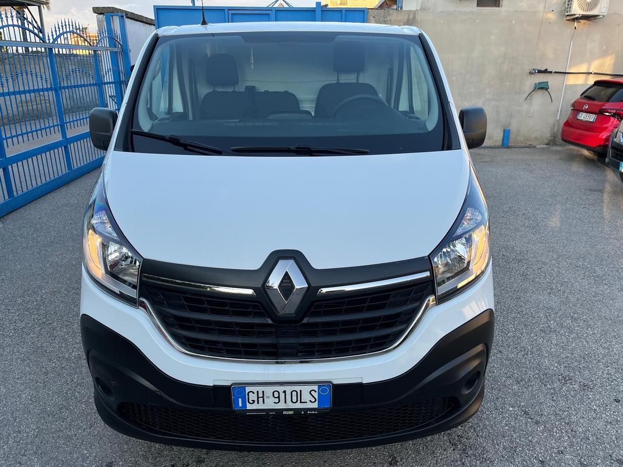Renault trafic cargo 2.0 dci -2022