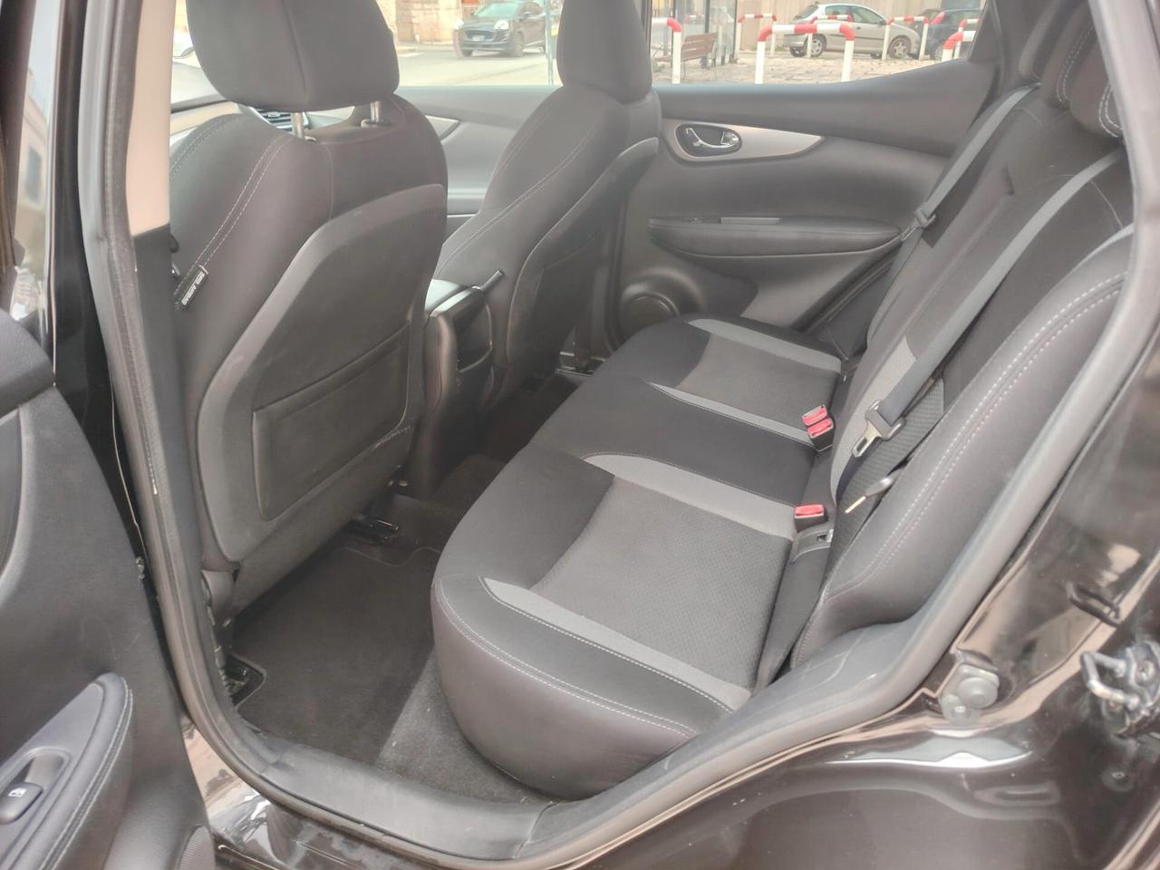 Nissan Qashqai 1.5 dCi N-Connecta