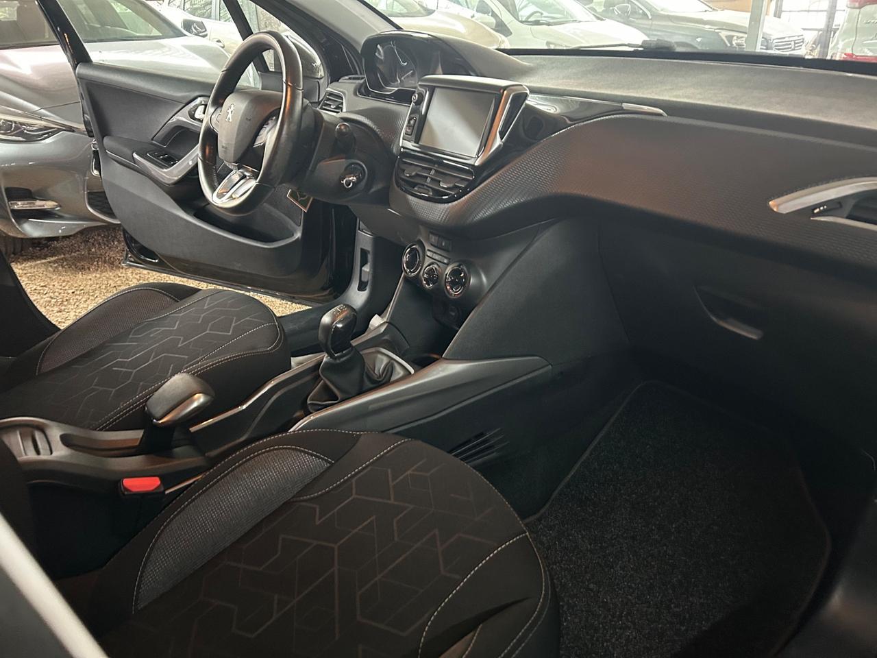 Peugeot 2008 PureTech 82 Allure