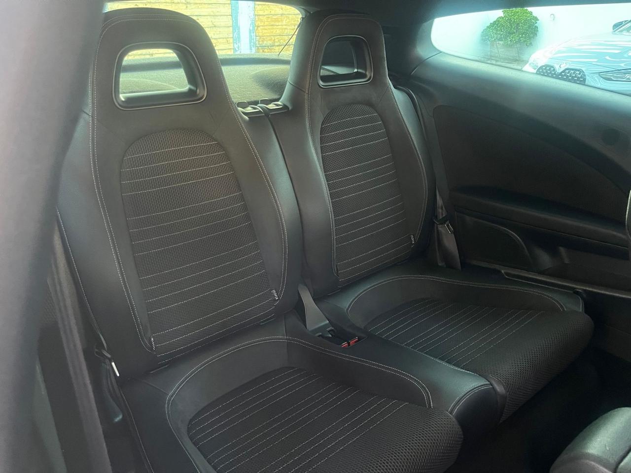 Volkswagen Scirocco 2.0 TDI 140CV DPF