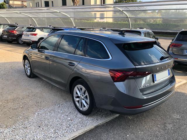 SKODA Octavia 2.0 TDI EVO SCR 150 CV DSG Wagon Executive