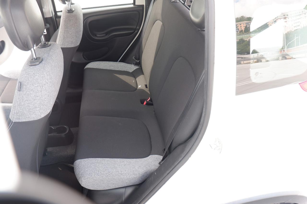 Fiat Panda 1.0 GSE S&S Hybrid Street Van 4 posti
