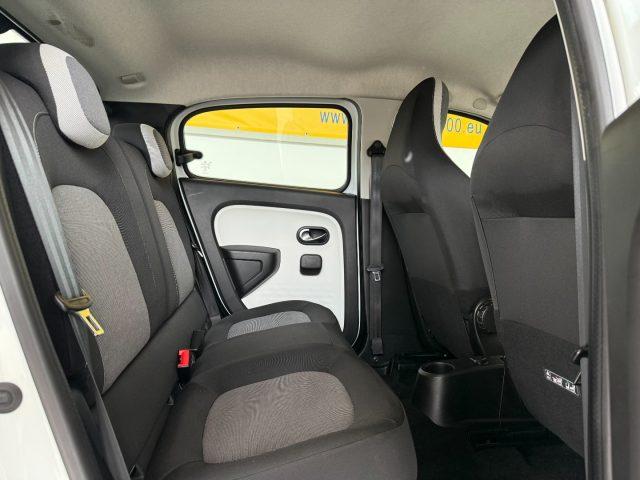 RENAULT Twingo SCe Life NEOPATENTATI / PREZZO REALE