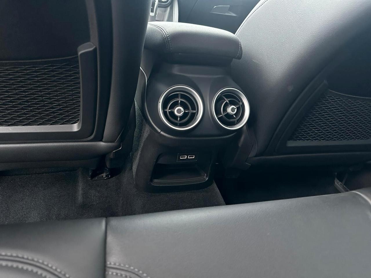 Alfa Romeo Stelvio 2.2 Turbodiesel 160 CV sport
