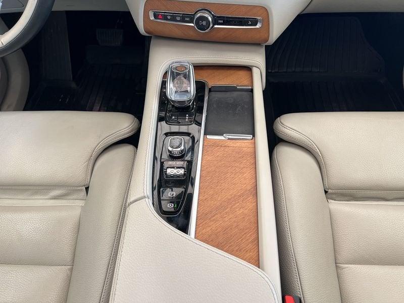 Volvo XC90 B5 (d) AWD Geartronic 7 posti Inscription