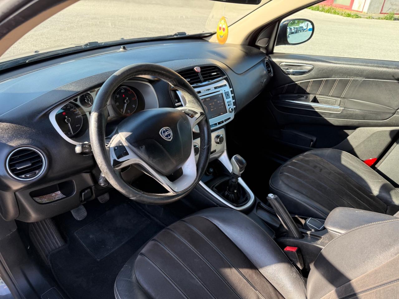 Lancia Delta 1.6 MJT DPF Platino