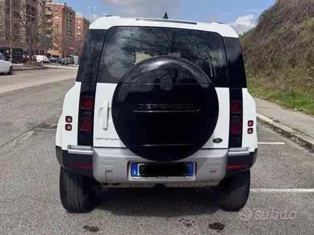 LAND ROVER Defender 110 3.0D I6 200 CV AWD Auto