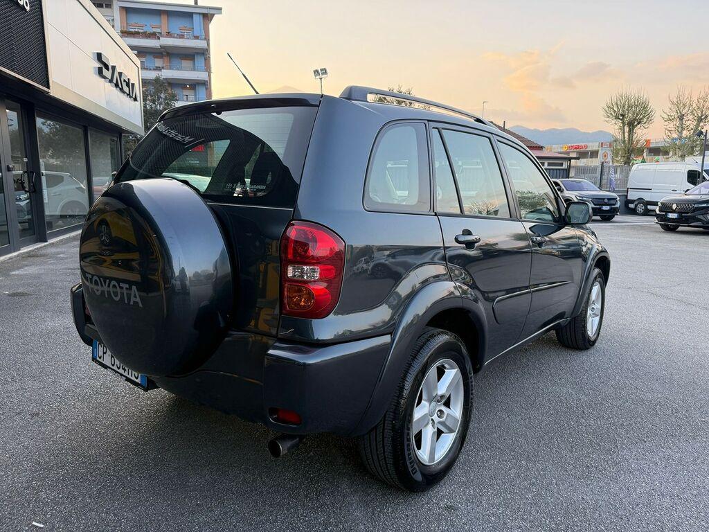 Toyota RAV4 2.0 d-4d 16v Sol 5p FL