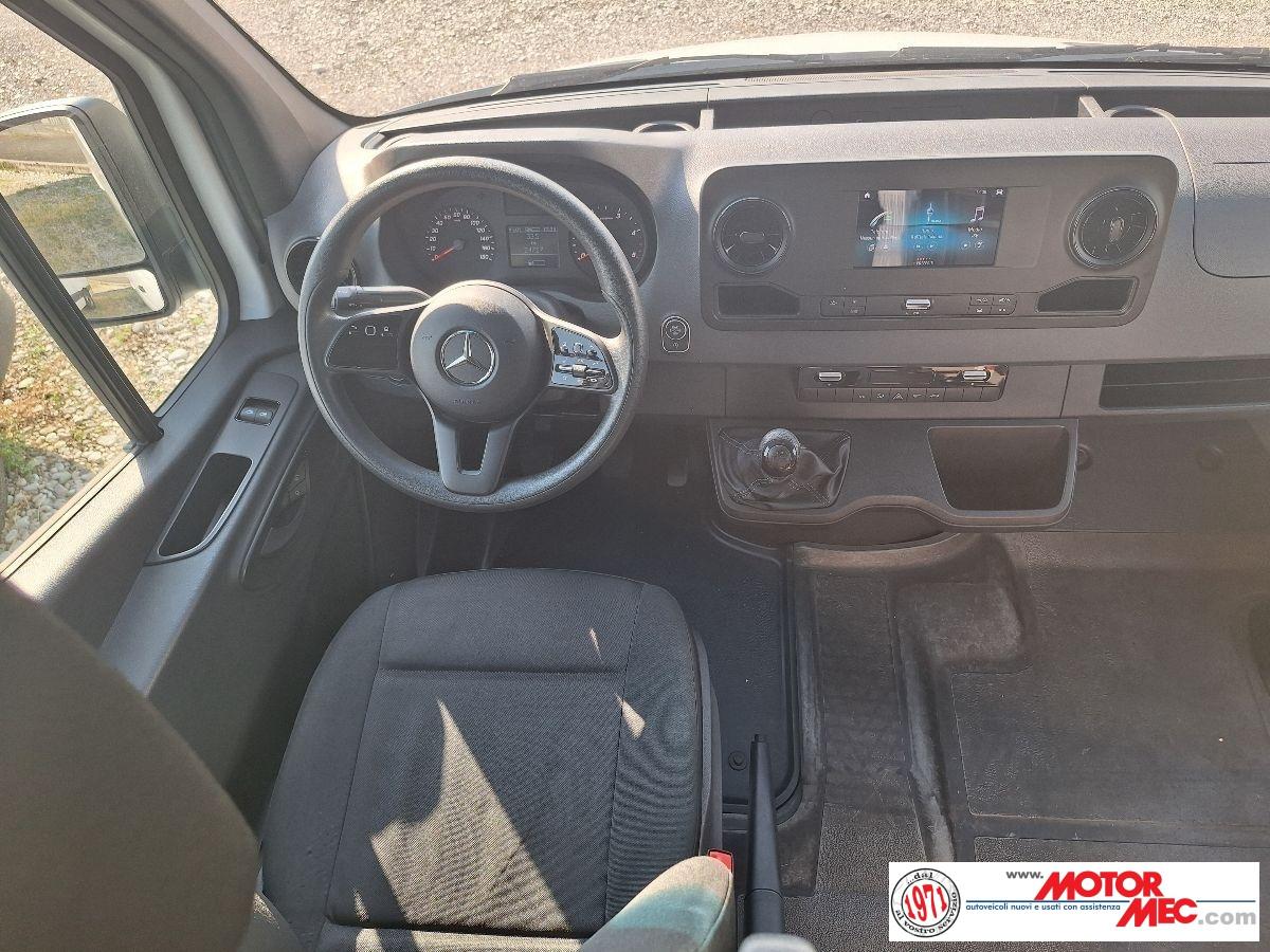 MERCEDES-BENZ Sprinter III 311 RWD 20 cdi F 3735 84kW 114 PS