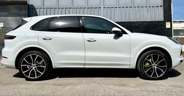 PORSCHE Cayenne 3.0 V6