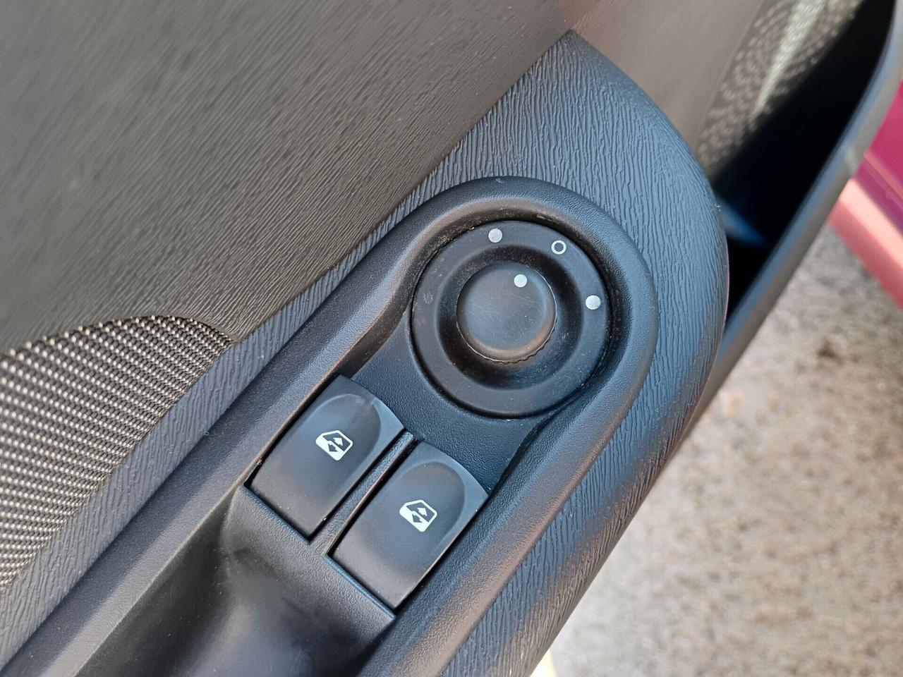 Renault Twingo 1.2 75CV LIVE NUOVISSIMA