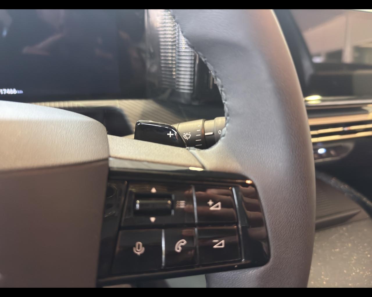 LANCIA Nuova Ypsilon Ibrida My24 Nuova Ypsilon 1.2 100cv Ibrida