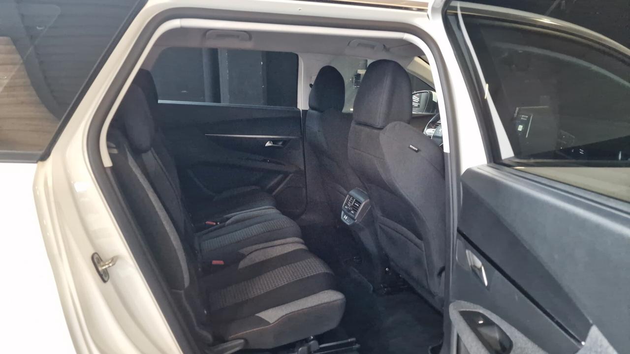 Peugeot 5008 BlueHDi 130 S&S Allure