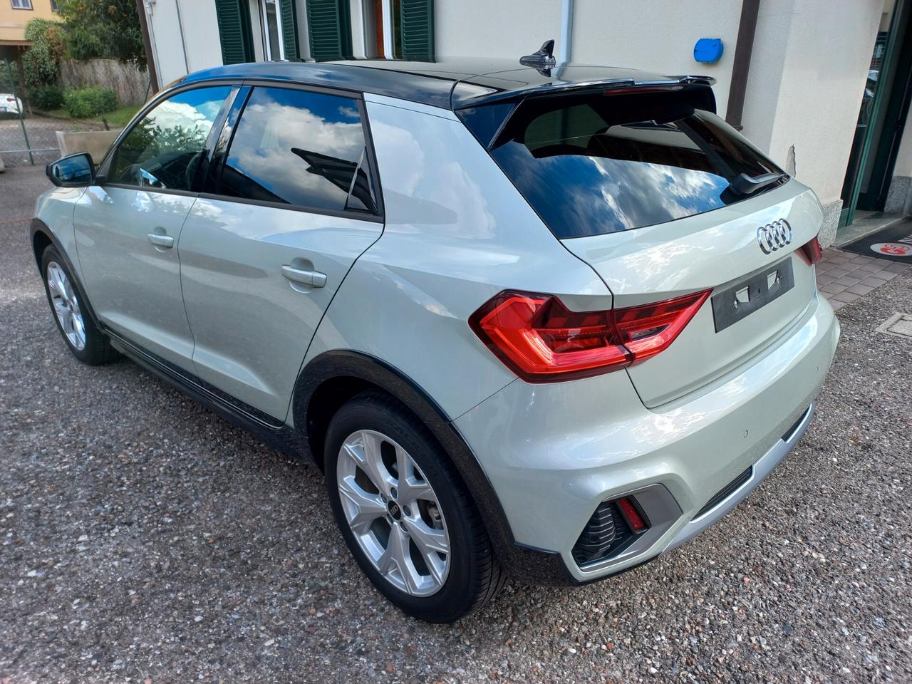 Audi A1 allstreet 30 TFSI S tronic Identity Contrast