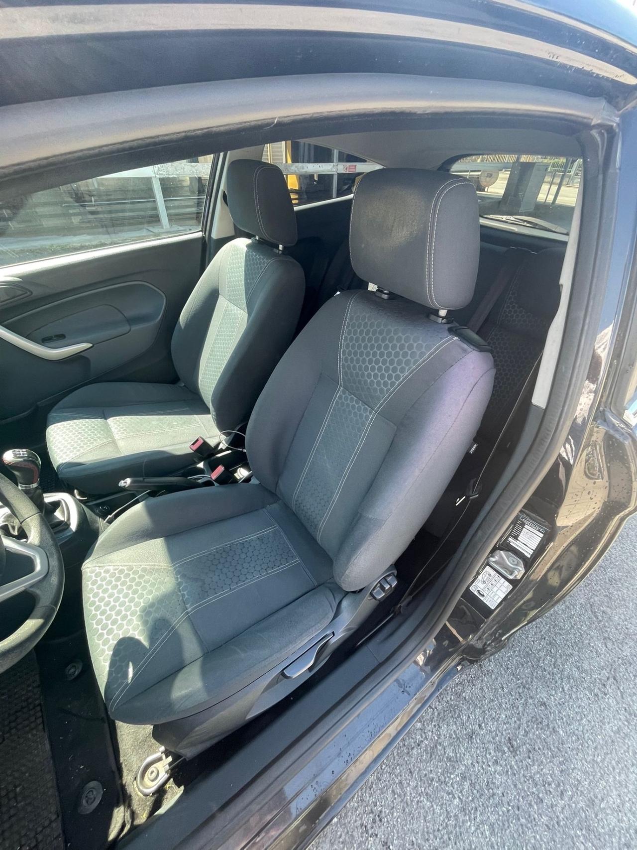 Ford Fiesta 1.4 TDCi 5p. Ghia