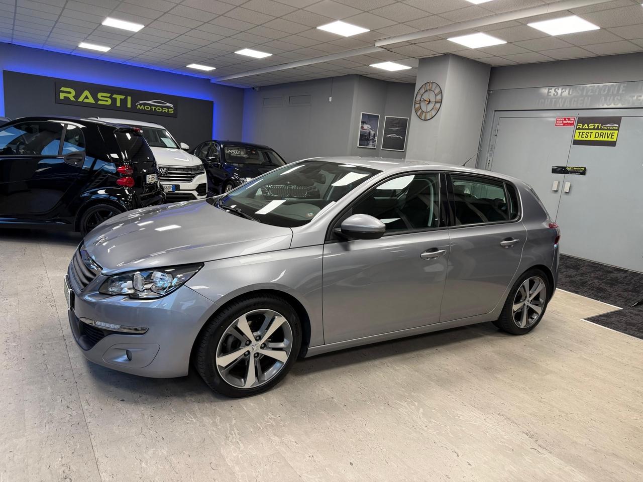 Peugeot 308 1.6 e-HDi 115 CV Stop&Start Allure