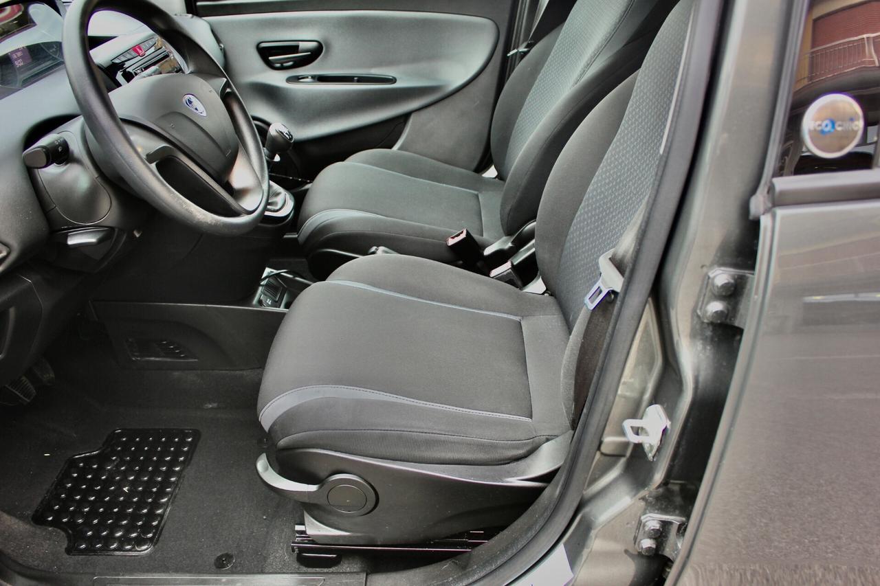 LANCIA YPSILON 1.2 69CV 5 PORTE GPL ECOCHIC SILVER