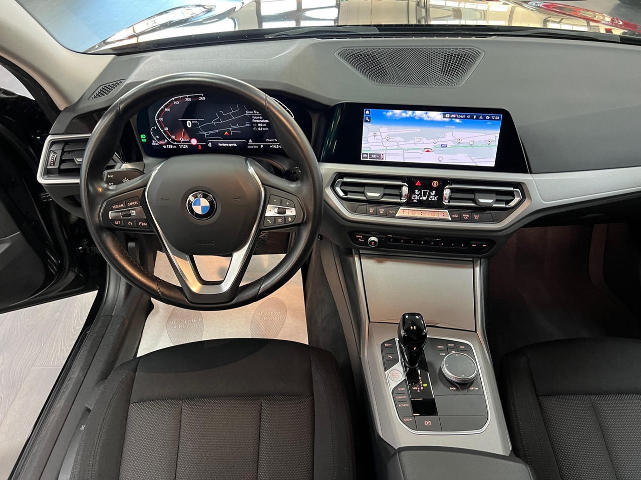 BMW 316 316d Touring mhev 48V auto