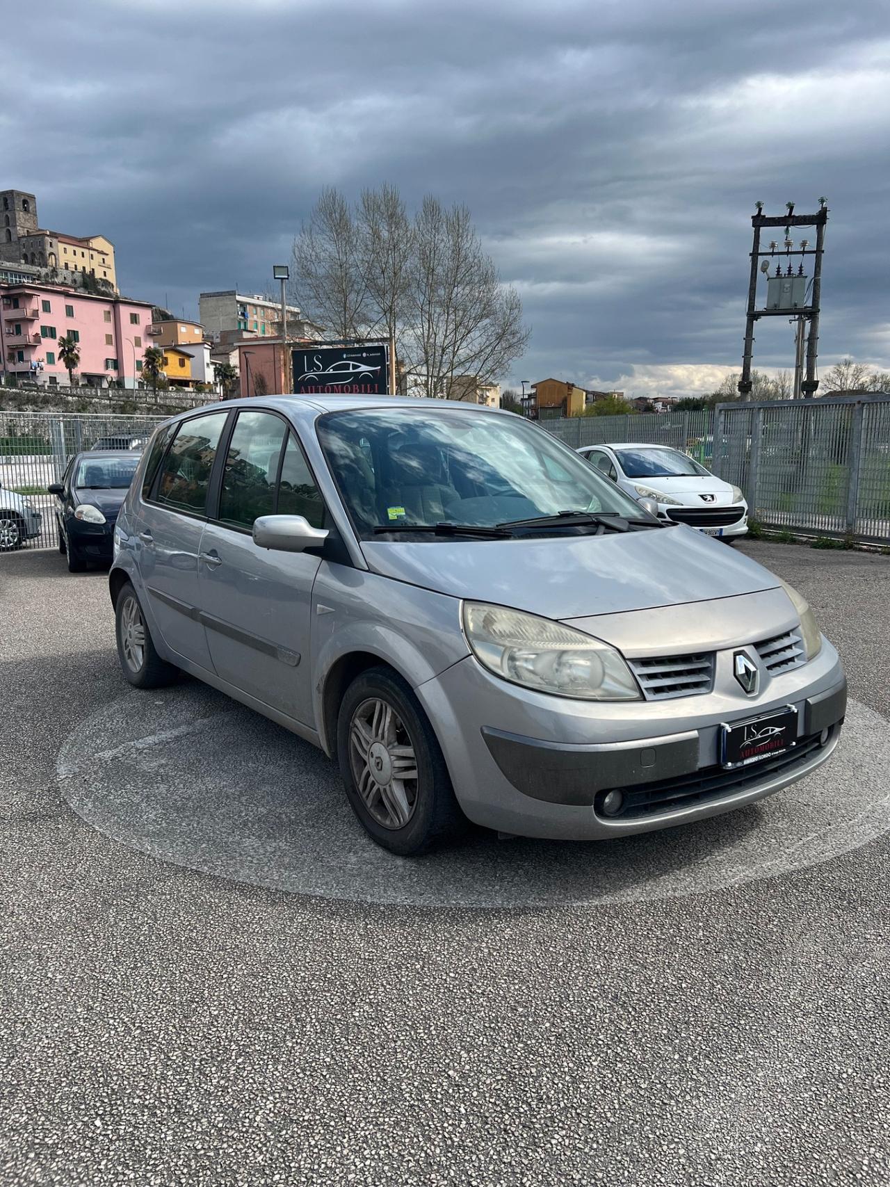 Renault Scenic Scénic 1.9 dCi/130CV Luxe Dynamique