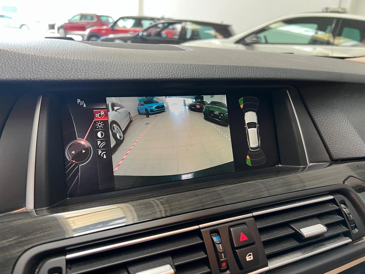 Bmw 520 520d xDrive Touring Luxury