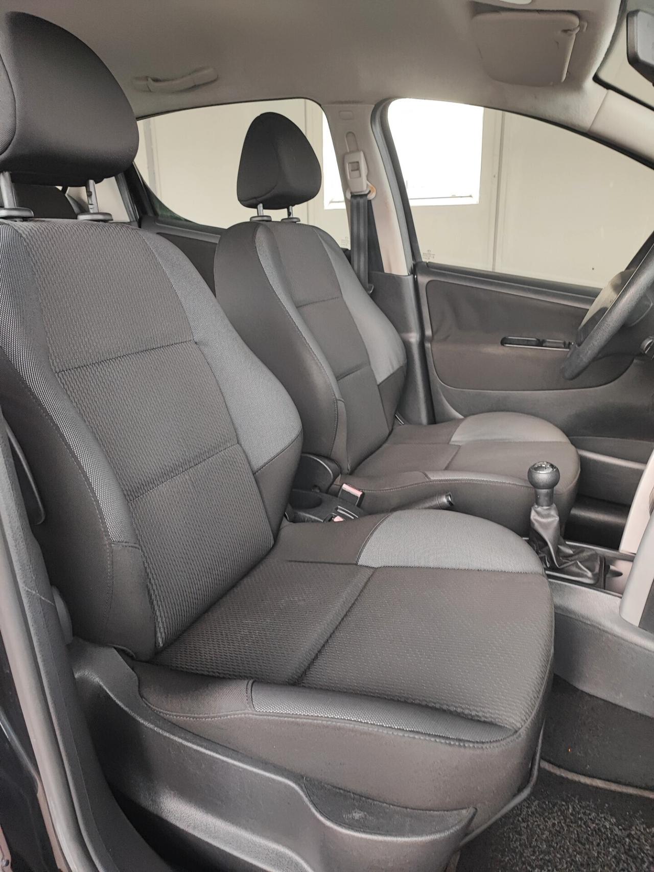 Peugeot 207 1.4 8V 75CV 5p. Active