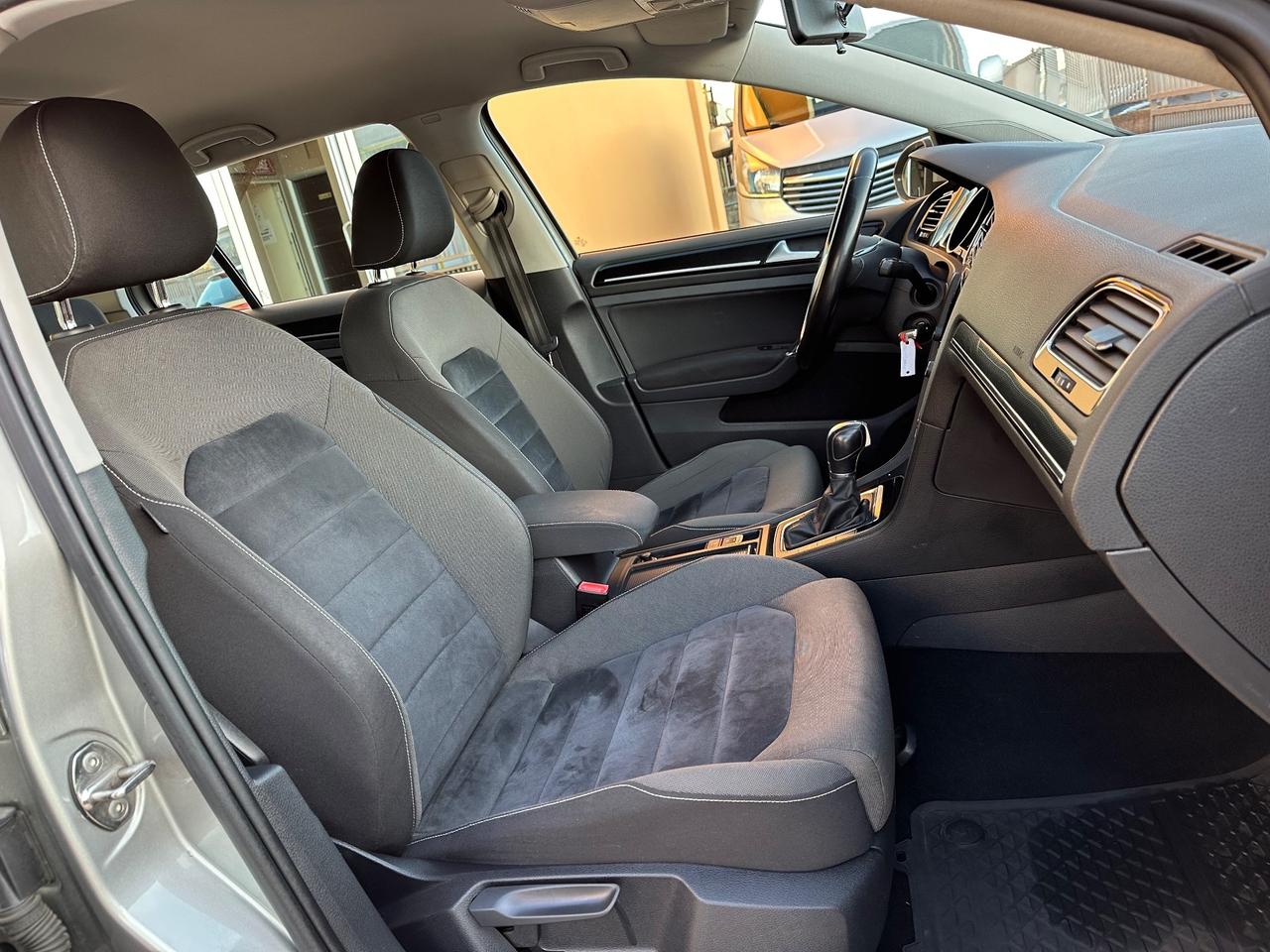 Volkswagen Golf 2.0 TDI DSG 5p. Highline BlueMotion Technology