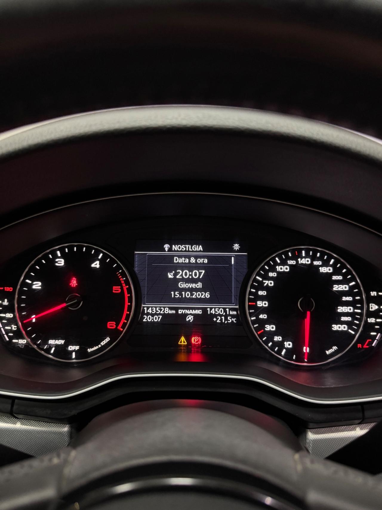 Audi A4 2.0 TDI 122 CV S tronic line edition