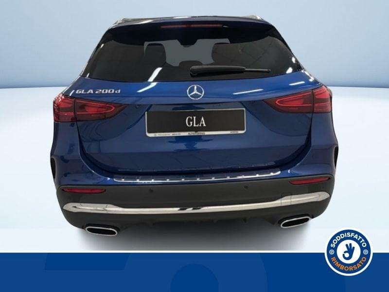 Mercedes-Benz GLA 200 D AUTOMATIC AMG Line PREMIUM