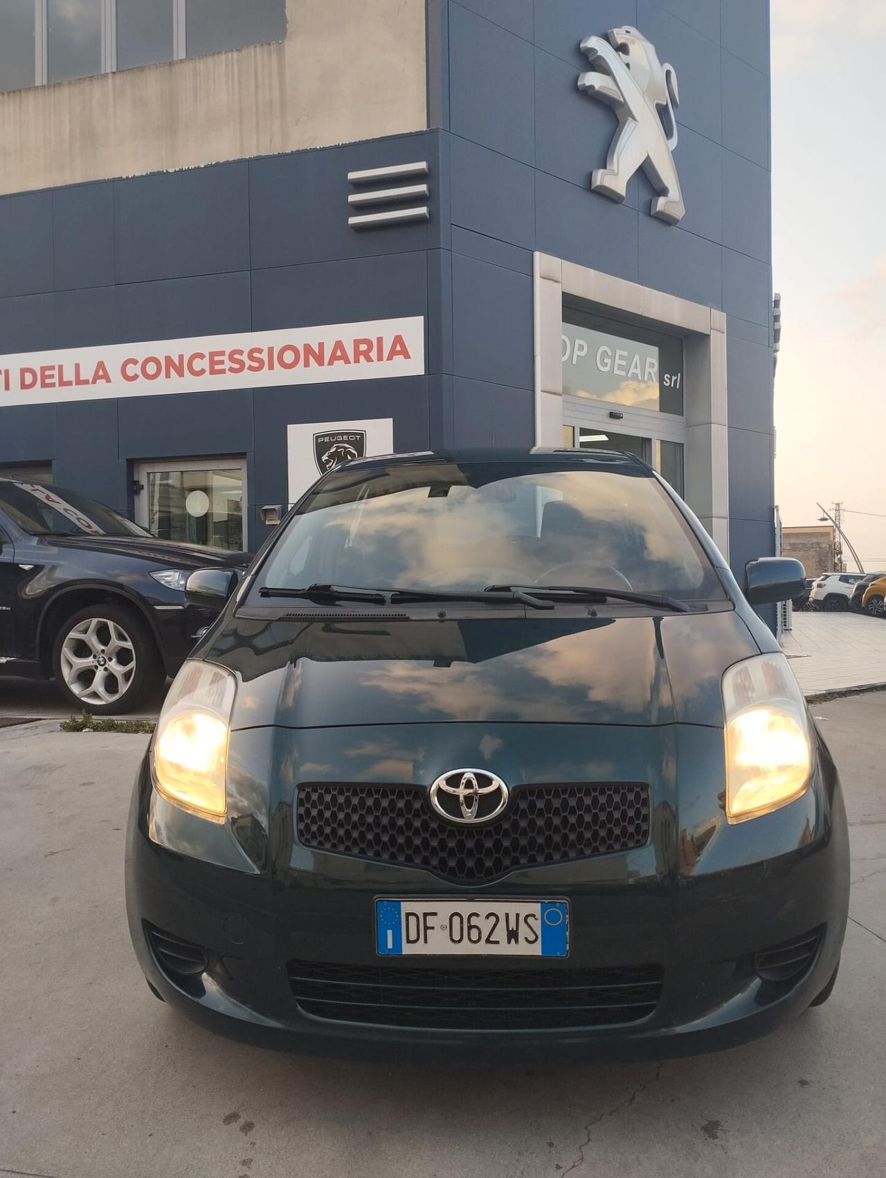 Toyota Yaris 1.4 D-4D 5 porte Sol