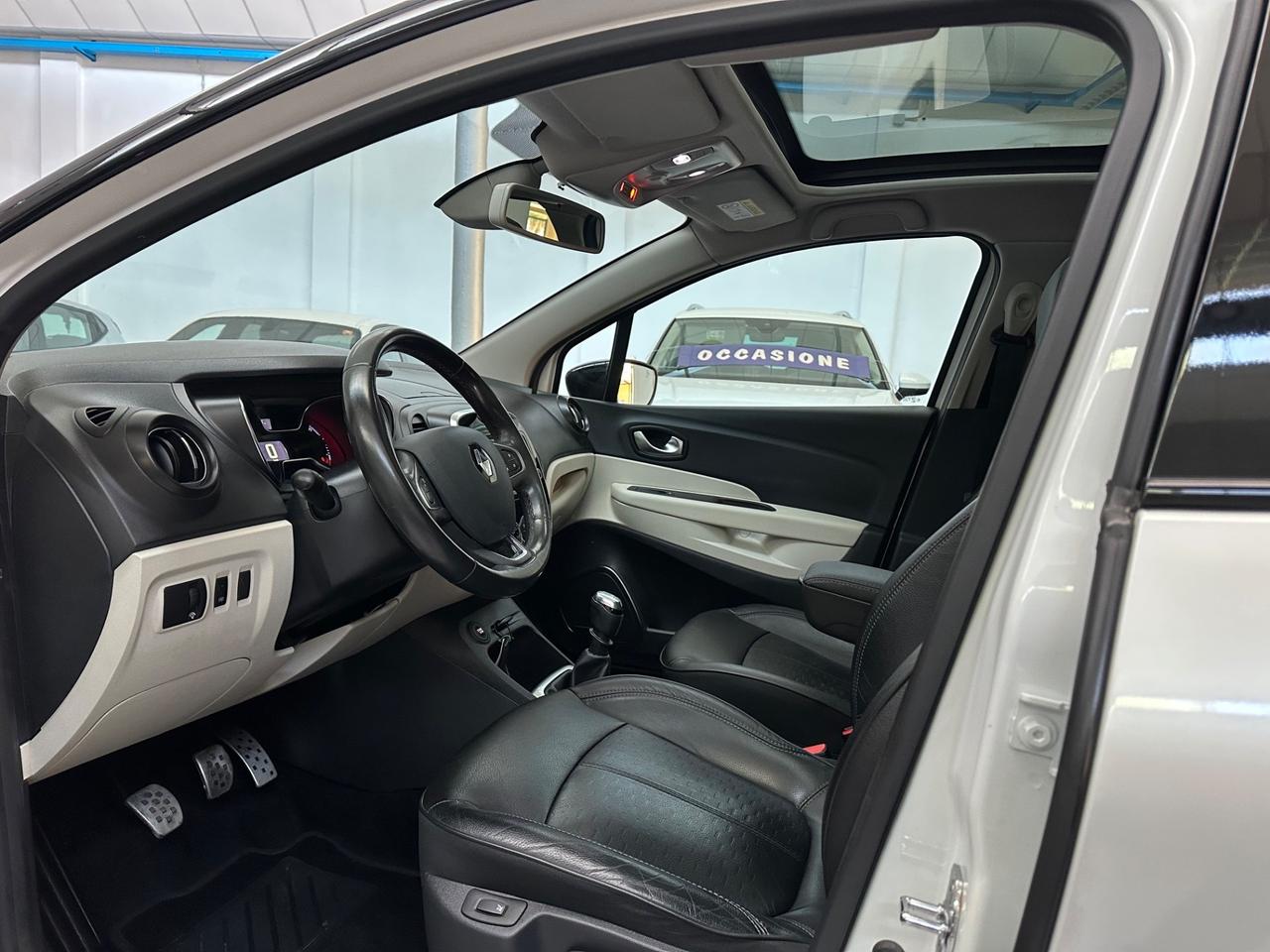 Renault Captur dCi 8V 90 CV EDC Start&Stop Energy Initiale Paris
