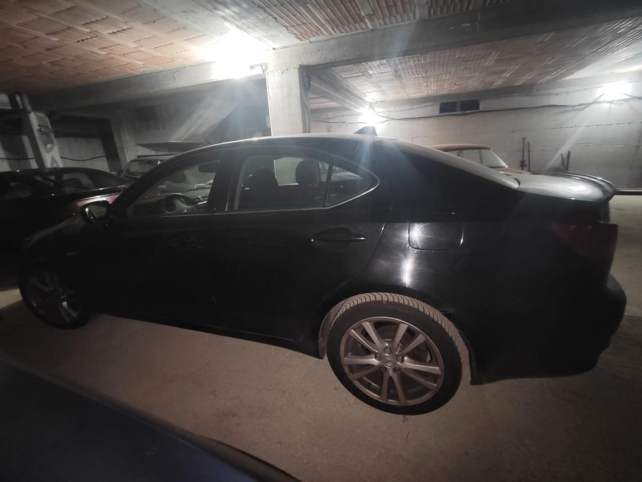 Lexus 220D 2.2 177CV