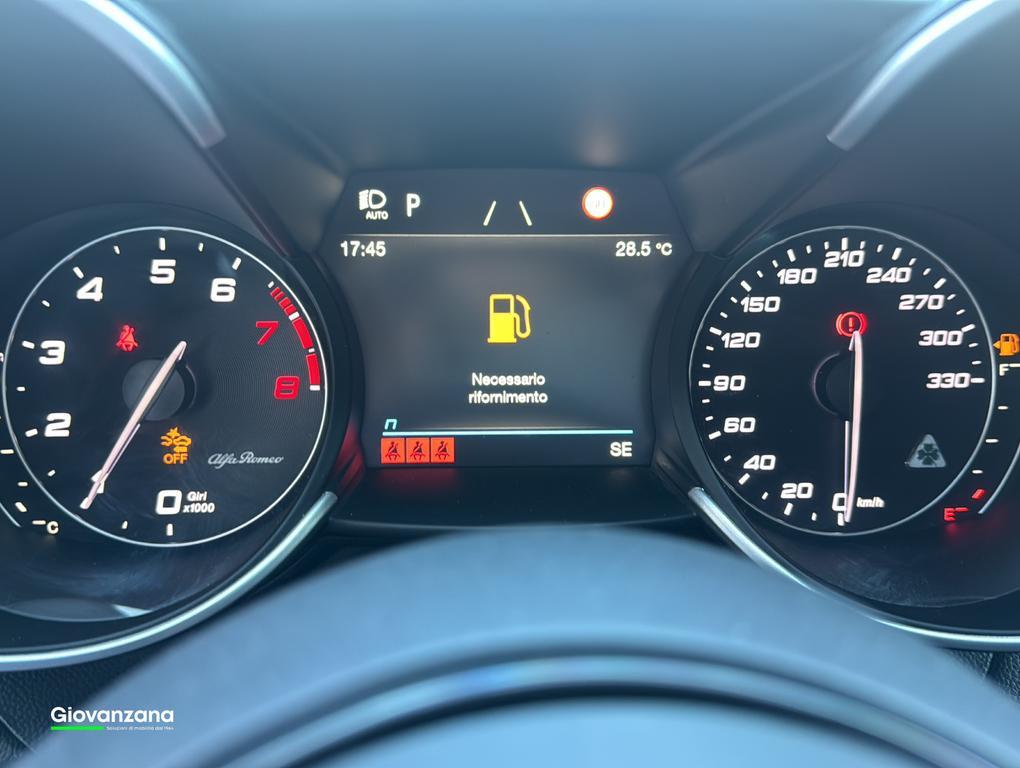Alfa Romeo Giulia Giulia 2.9 V6 Quadrifoglio 510cv auto SCARICO AKRAPOVIC