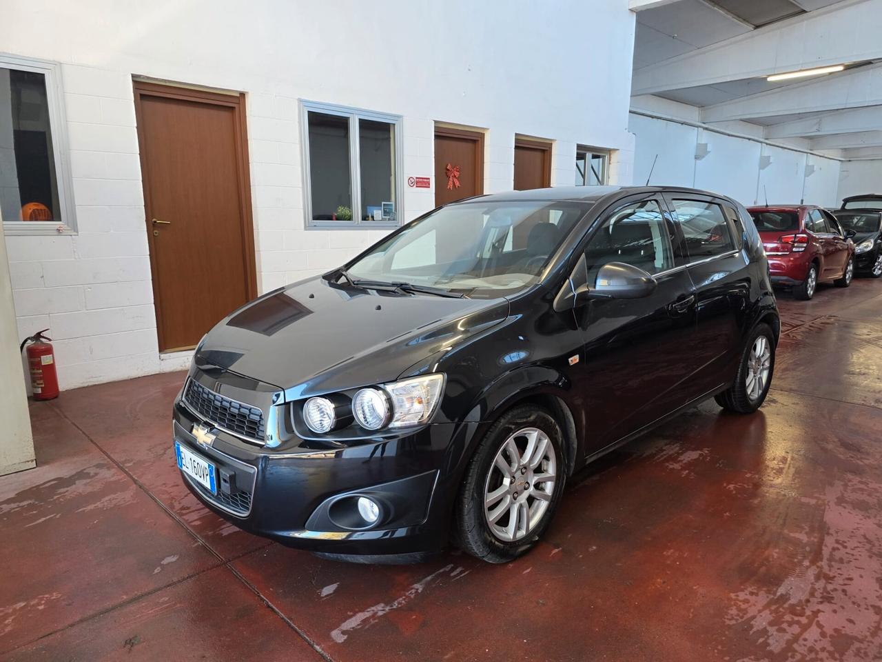 Chevrolet Aveo 1.4 100CV aut. 5 porte LTZ cambio automatico neopat