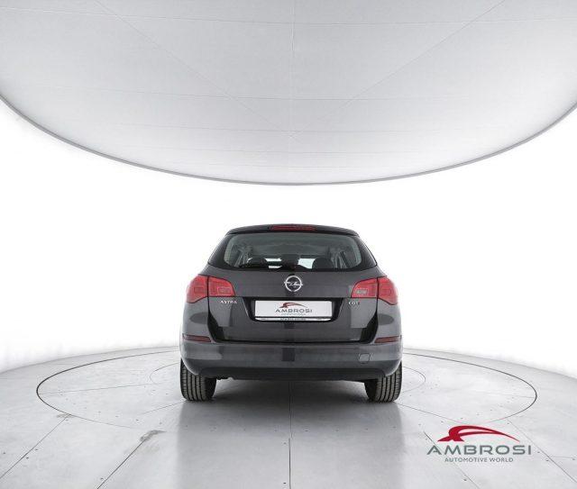 OPEL Astra 1.7 CDTI 110CV Station Wagon Cosmo - PER OPERATORI