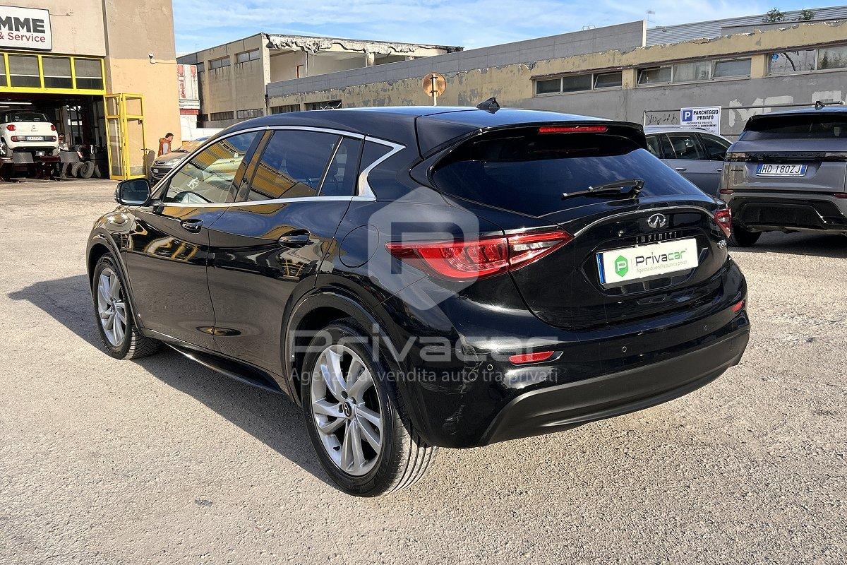 INFINITI Q30 1.5 diesel Business