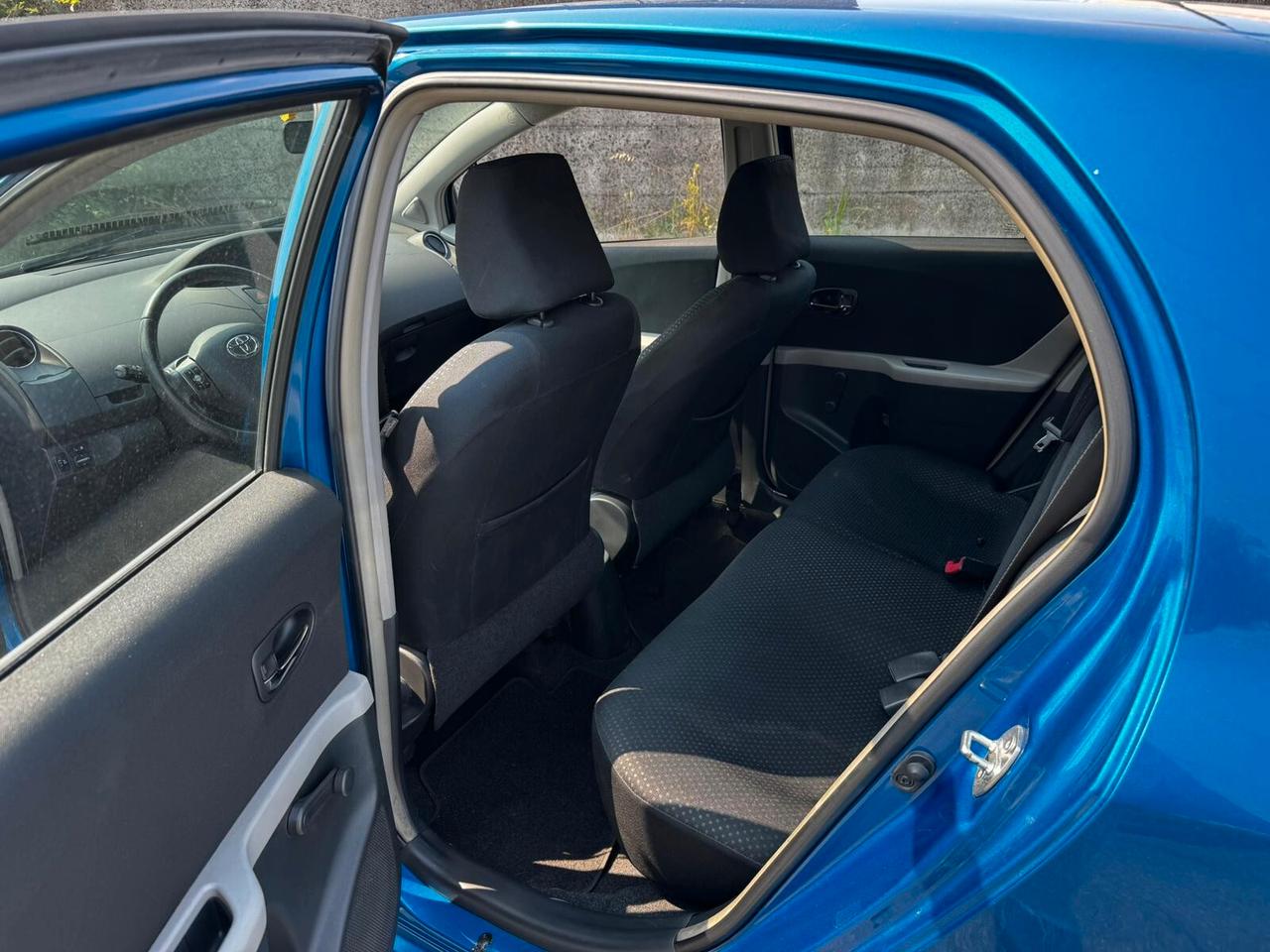 Toyota Yaris 1.3 5 porte Sol