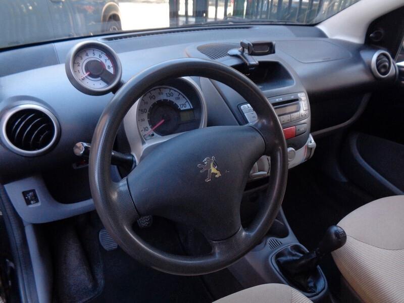 Peugeot 107 1.0 68CV 5p. Sweet Years