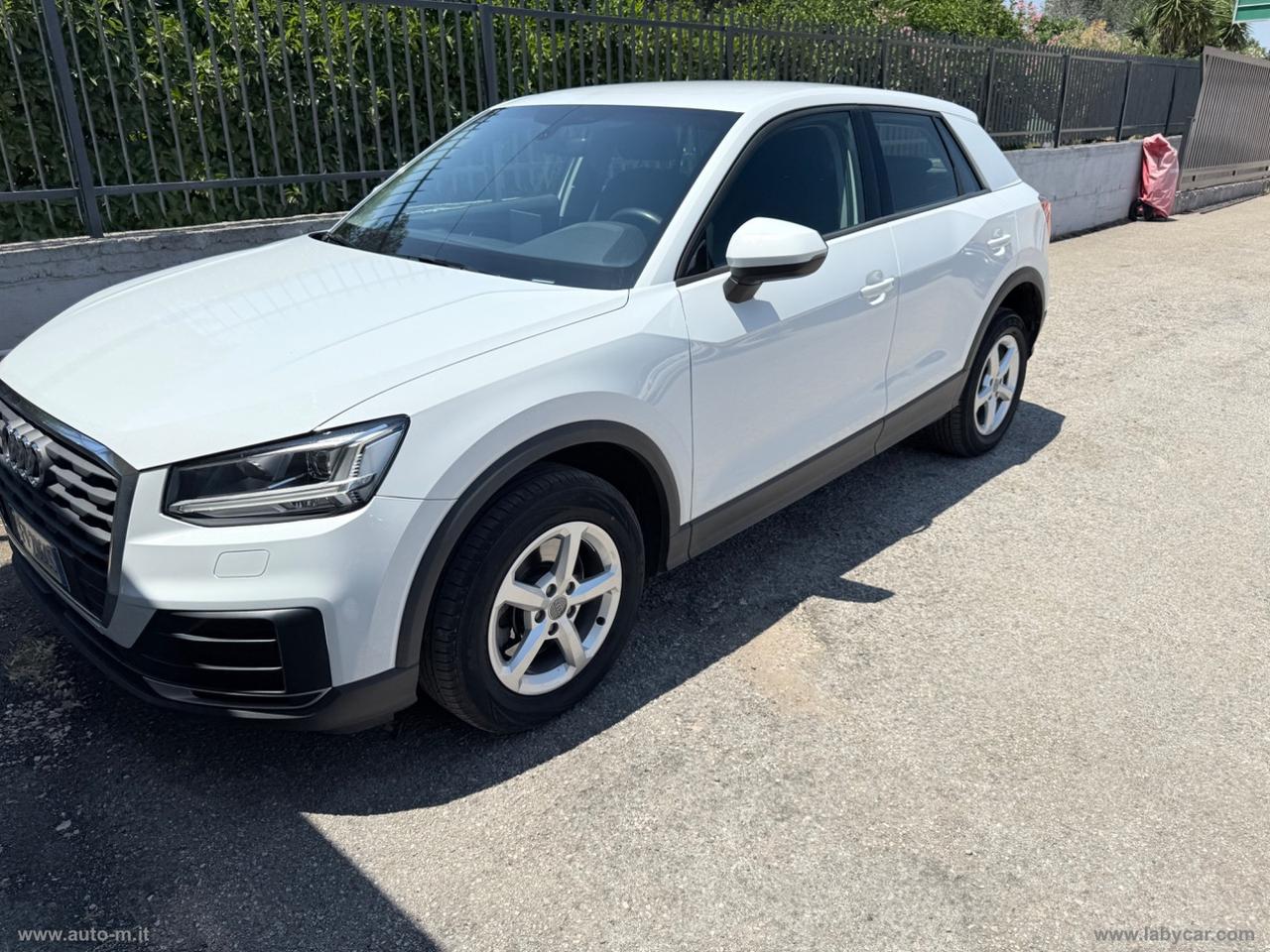 AUDI Q2 35 TDI quattro S tr. Business Design