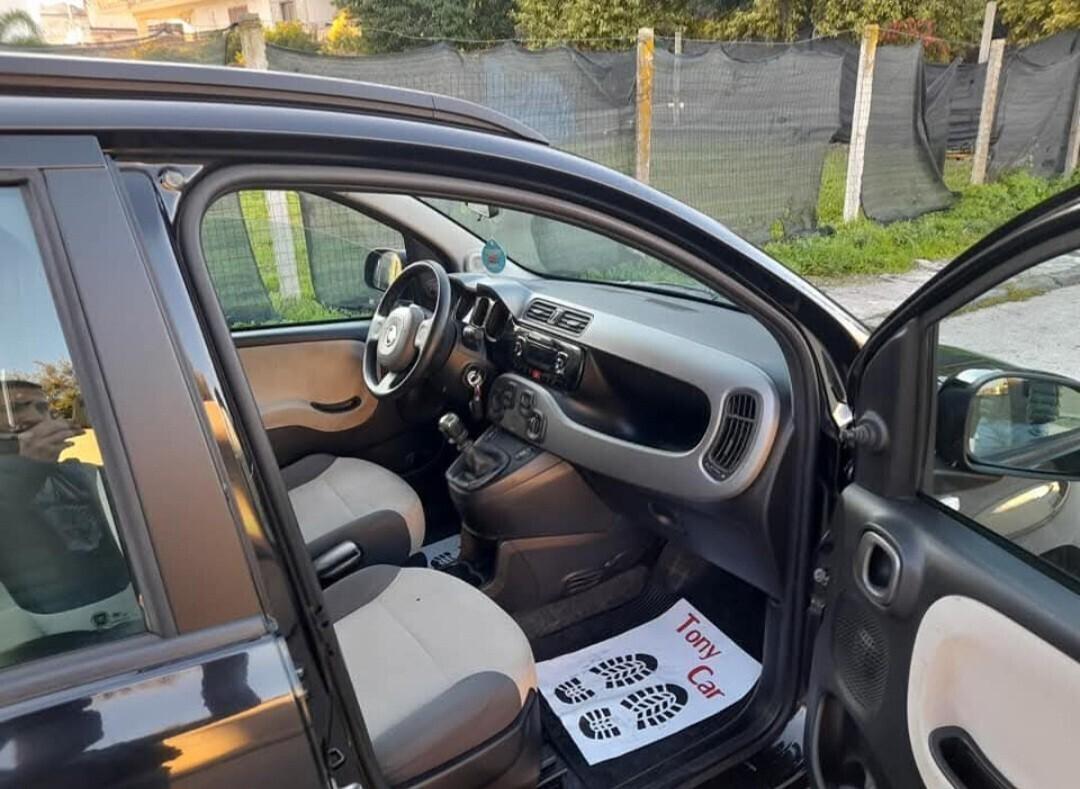 Fiat Panda 1.2 EasyPower Lounge GPL di serie