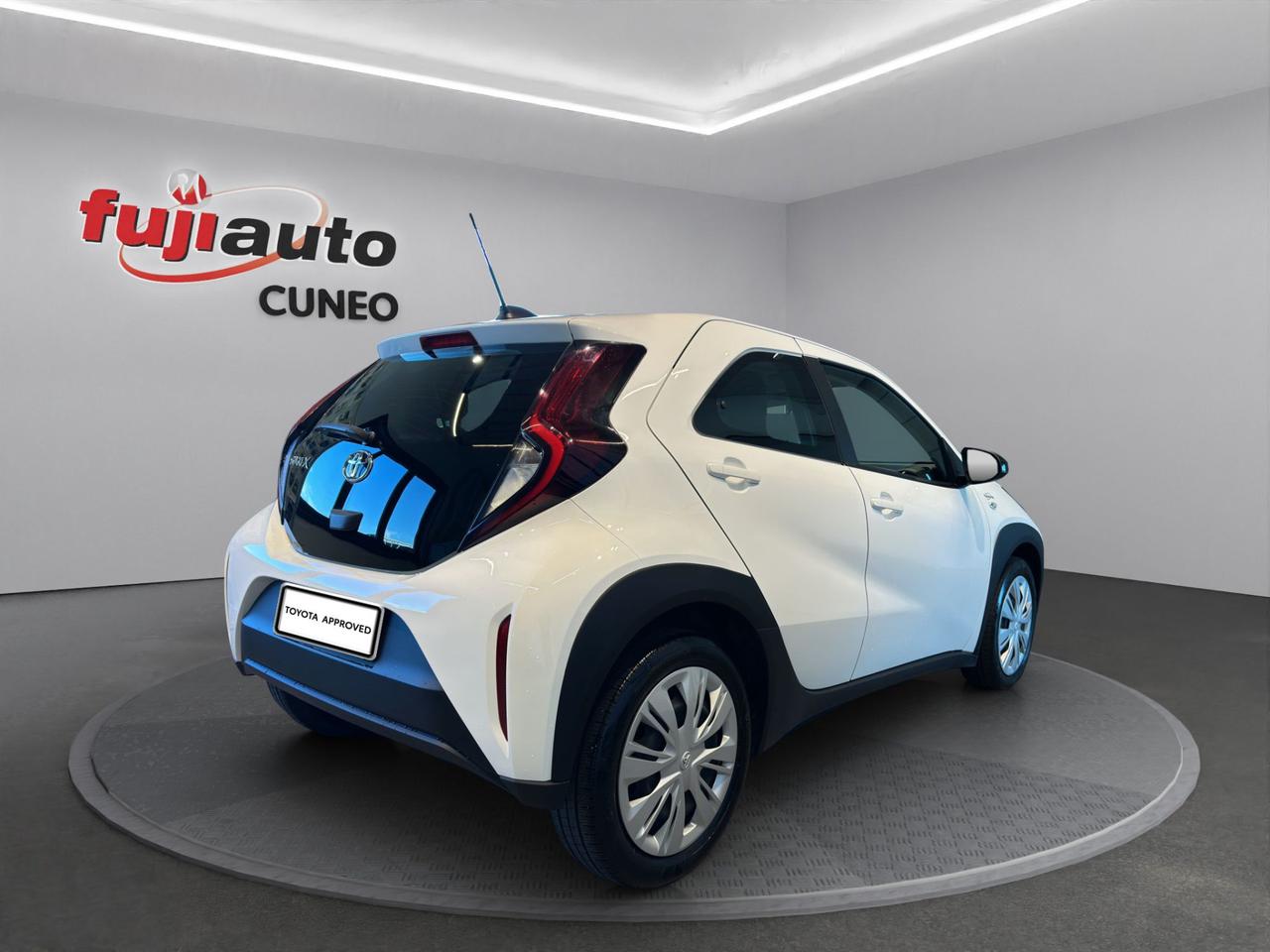 Toyota Aygo X 1.0 Active 72cv