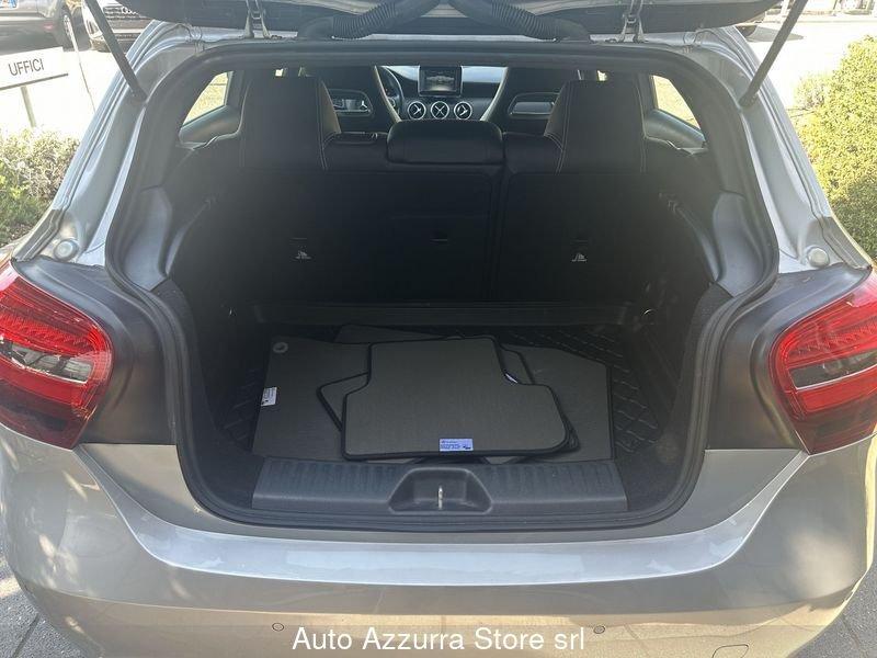 Mercedes-Benz Classe A A 220 d Business 177cv auto *17'', HARMAN KARDON, PROMO AZZURRA*