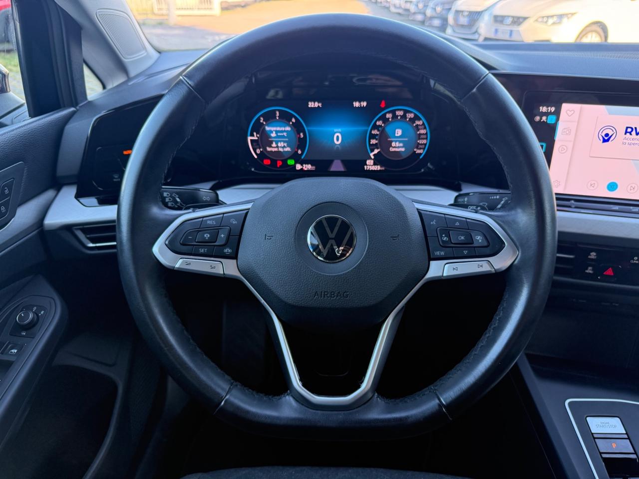 Golf Variant 2.0 TDI SCR DSG Life OK NEOPATENTATI