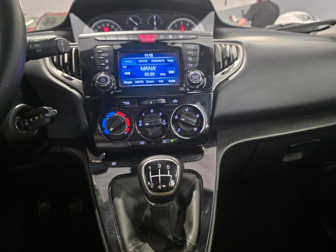 Lancia Ypsilon 1.2 69 CV unico proprietario