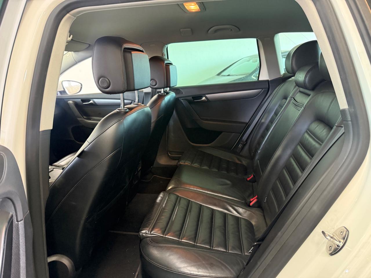 Volkswagen Passat 1.4 TSI DSG HIGHLINE